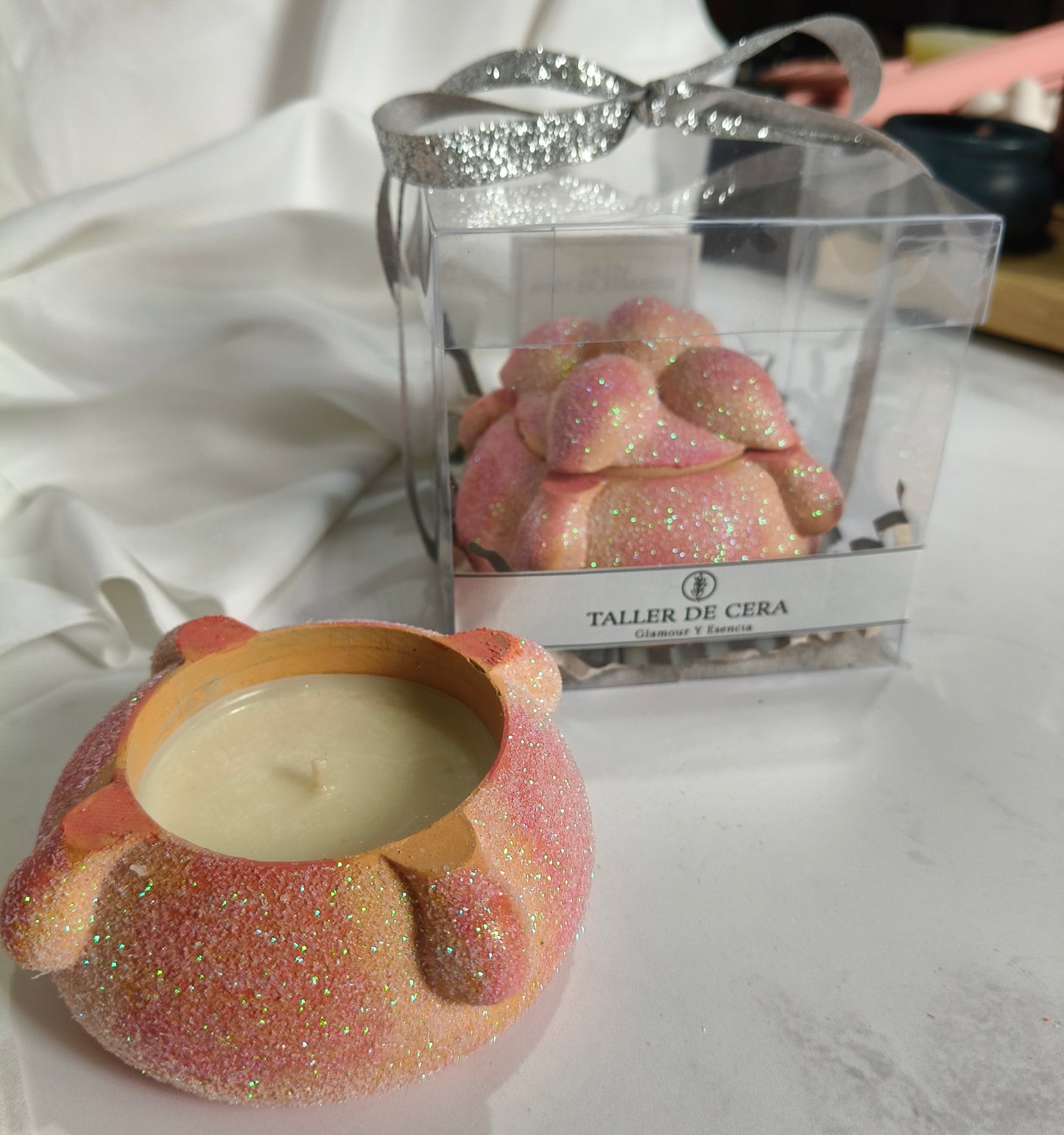 ✨Vela Aromática de Pan de Muerto - Edición Limitada